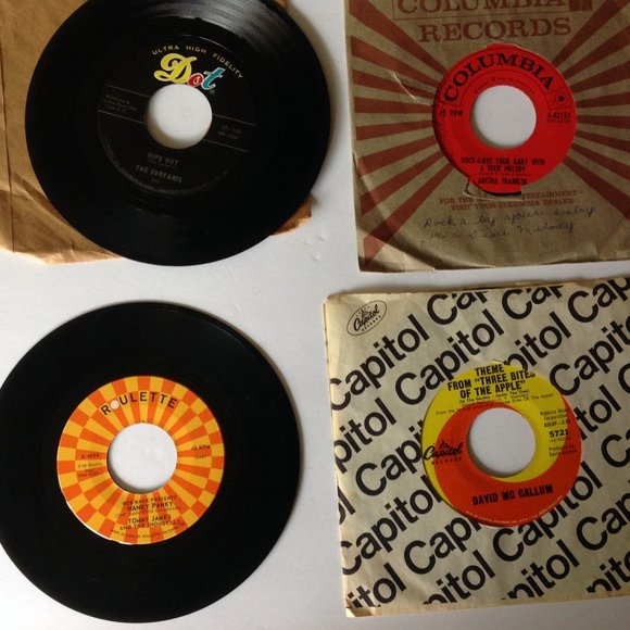 Bundle of 45s - Picture 3 of 6